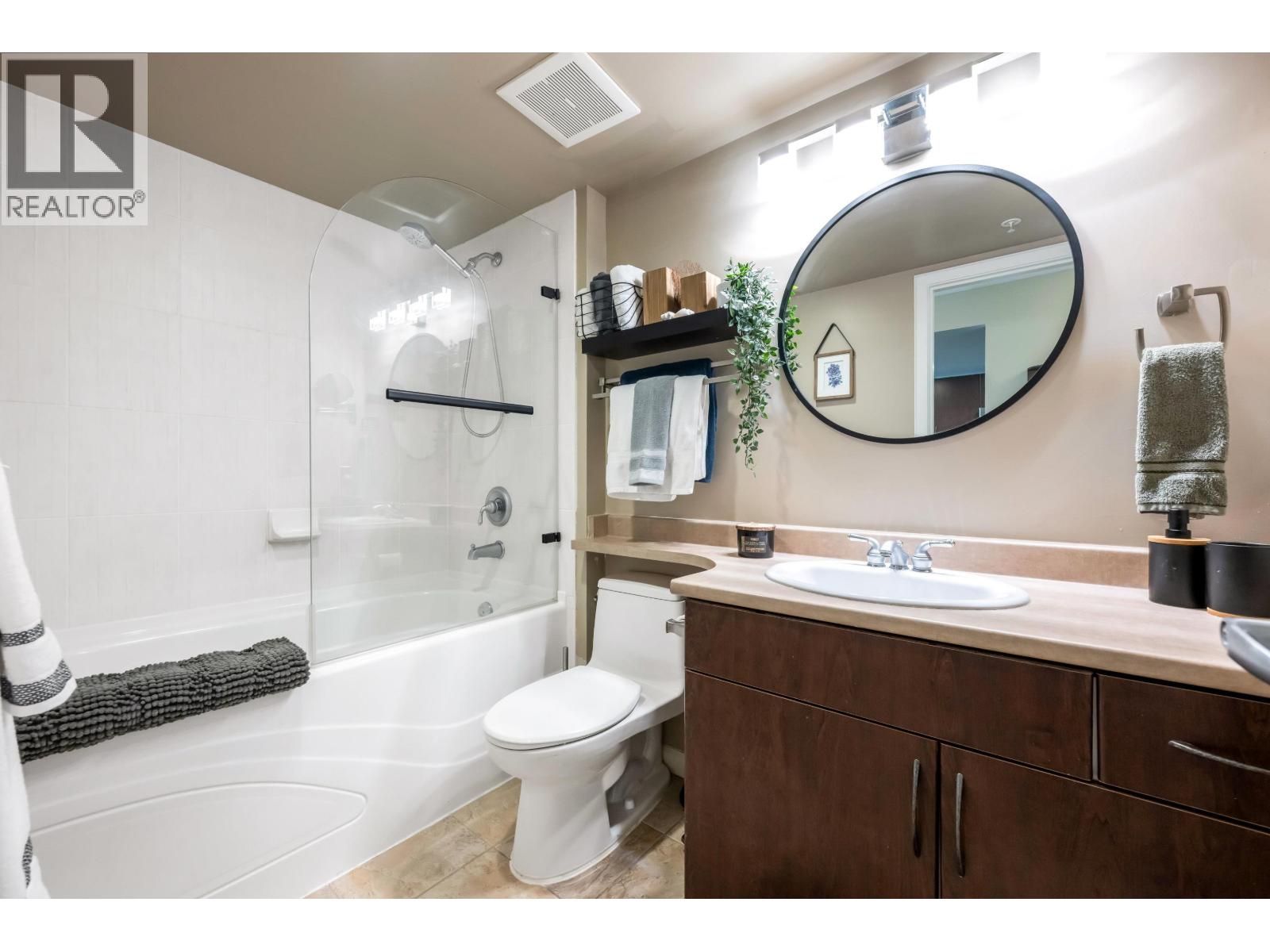 1601 290 NEWPORT DRIVE, Port Moody