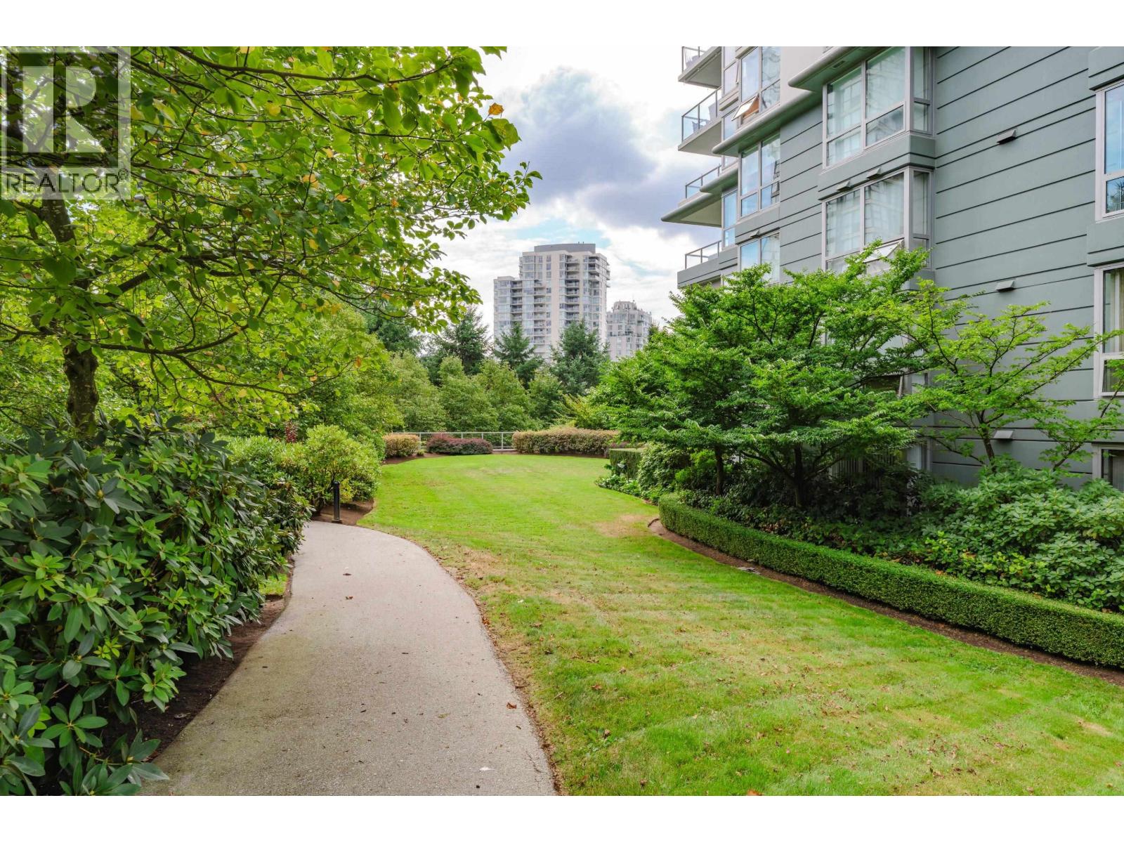 1601 290 NEWPORT DRIVE, Port Moody
