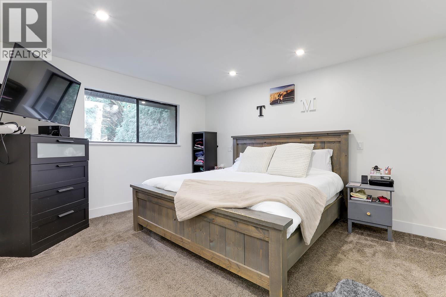 22764 124 AVENUE, Maple Ridge