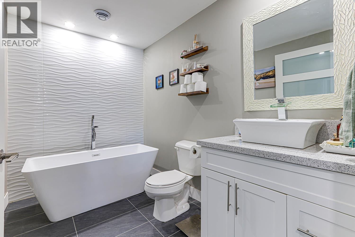 22764 124 AVENUE, Maple Ridge