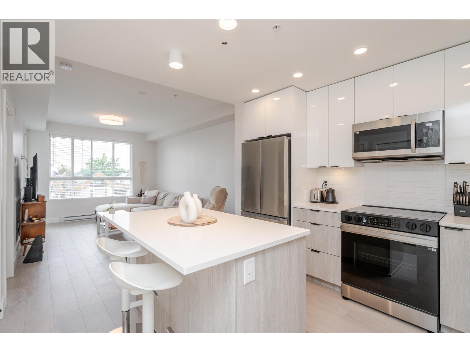 306 11655 FRASER STREET, Maple Ridge