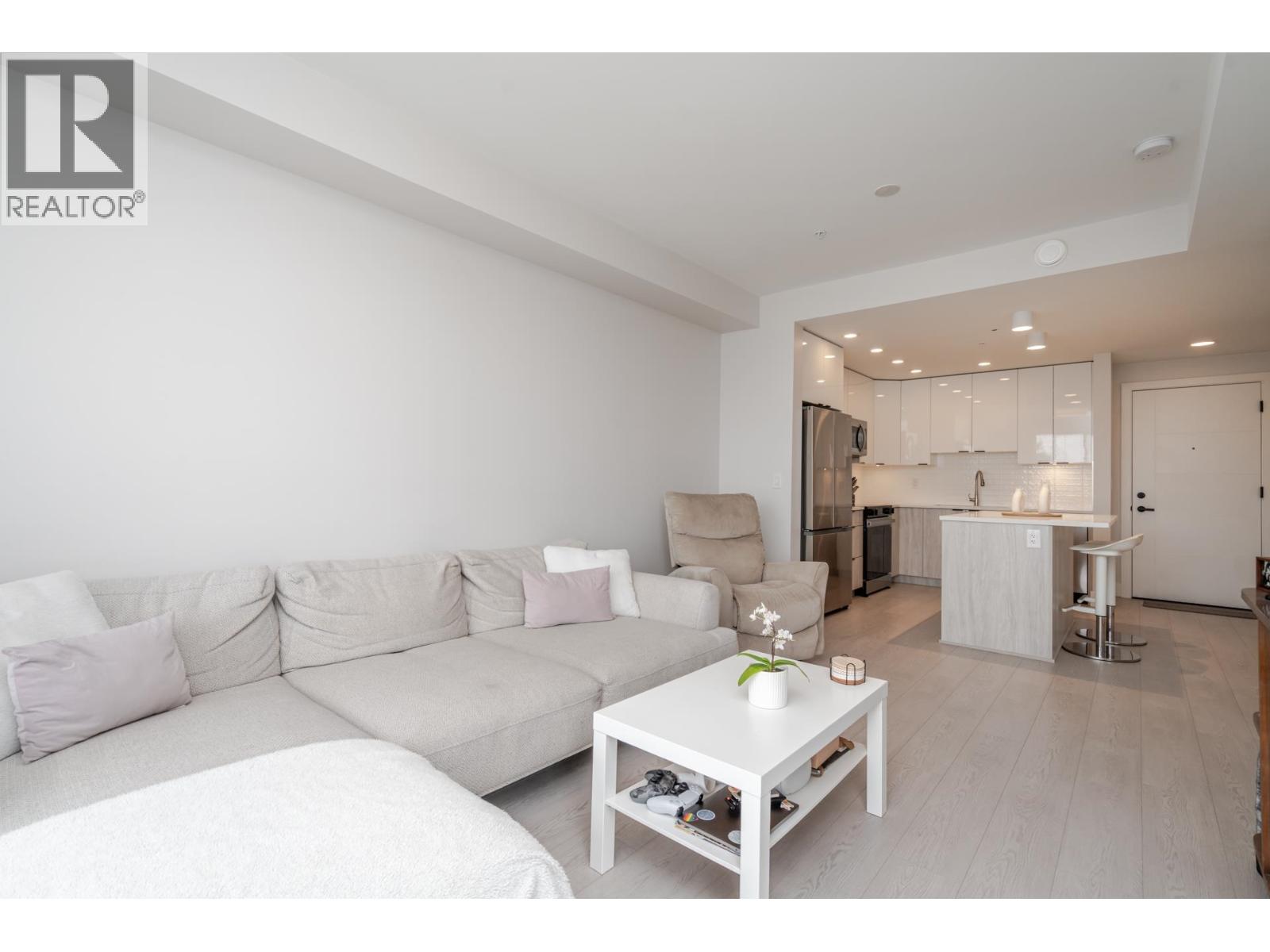 306 11655 FRASER STREET, Maple Ridge