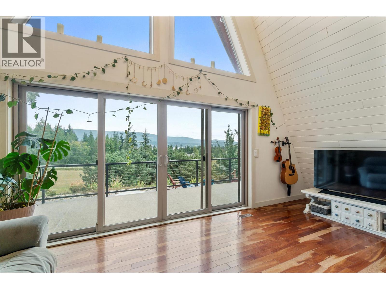  6551 40 Street Northwest, Salmon Arm