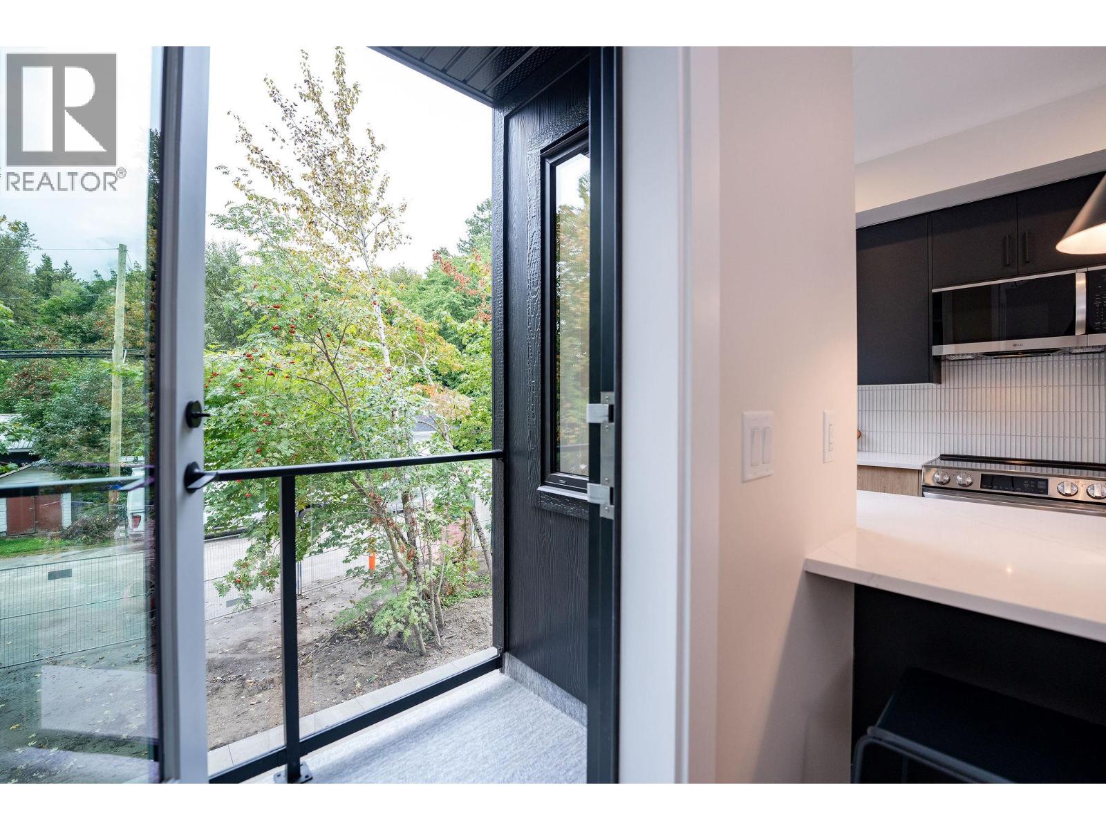 1204 Douglas Street W, Revelstoke
