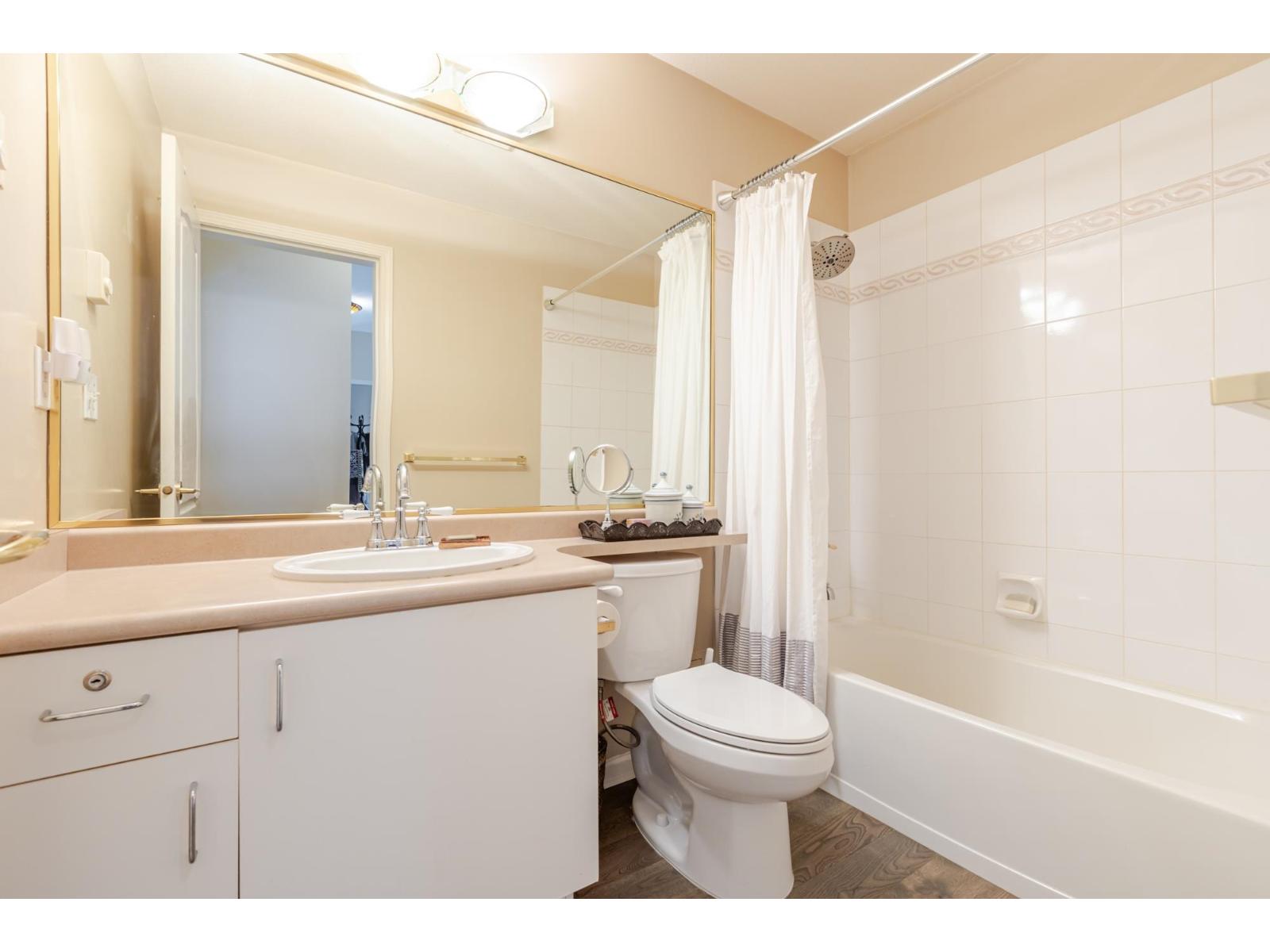 109 15298 20 AVENUE, Surrey