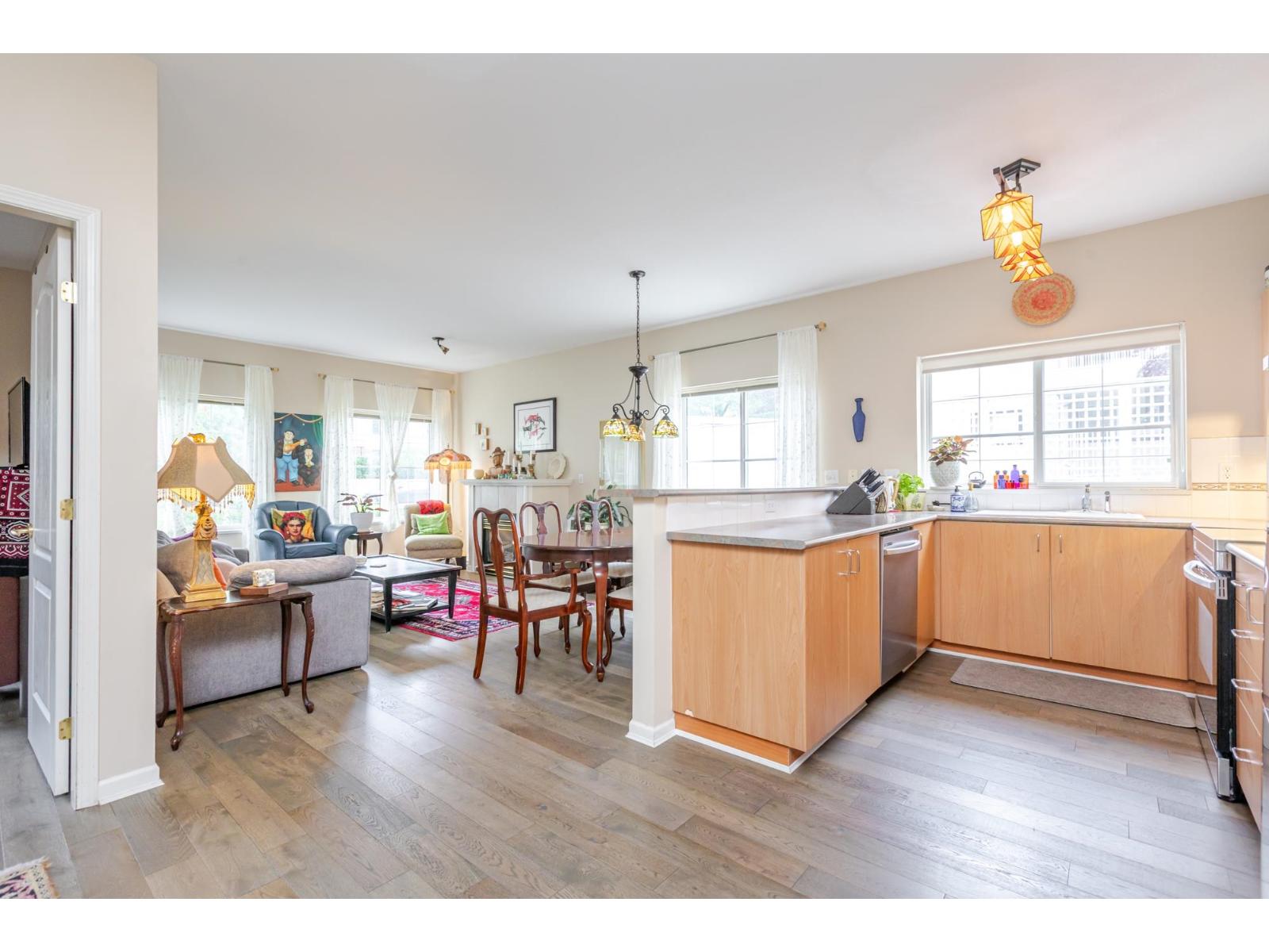 109 15298 20 AVENUE, Surrey