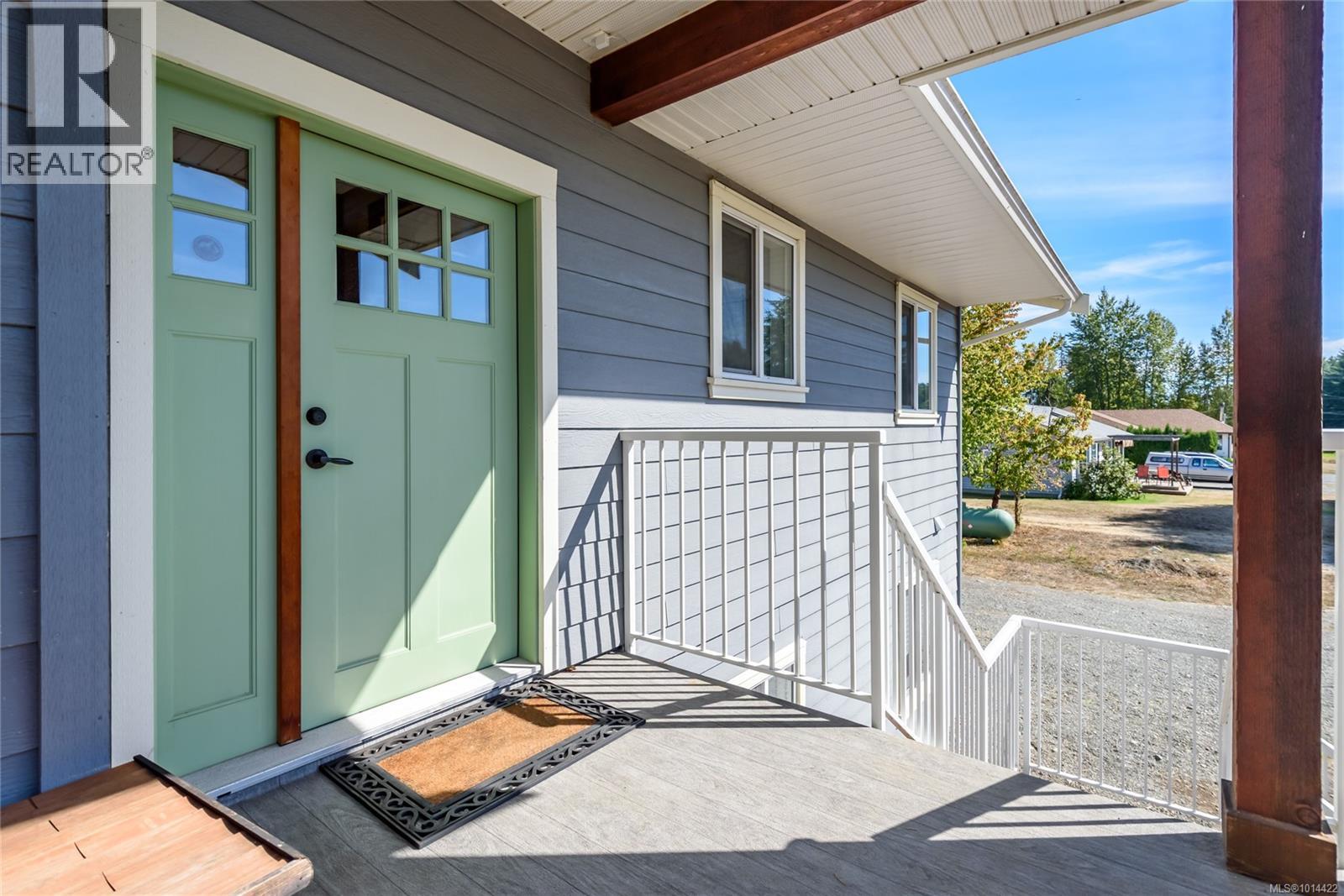 4754 Headquarters Rd, Courtenay