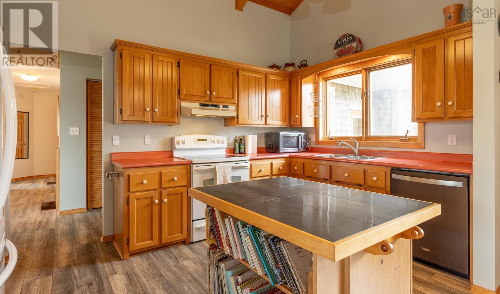 Property 26 of 49 of 40 Country Lane