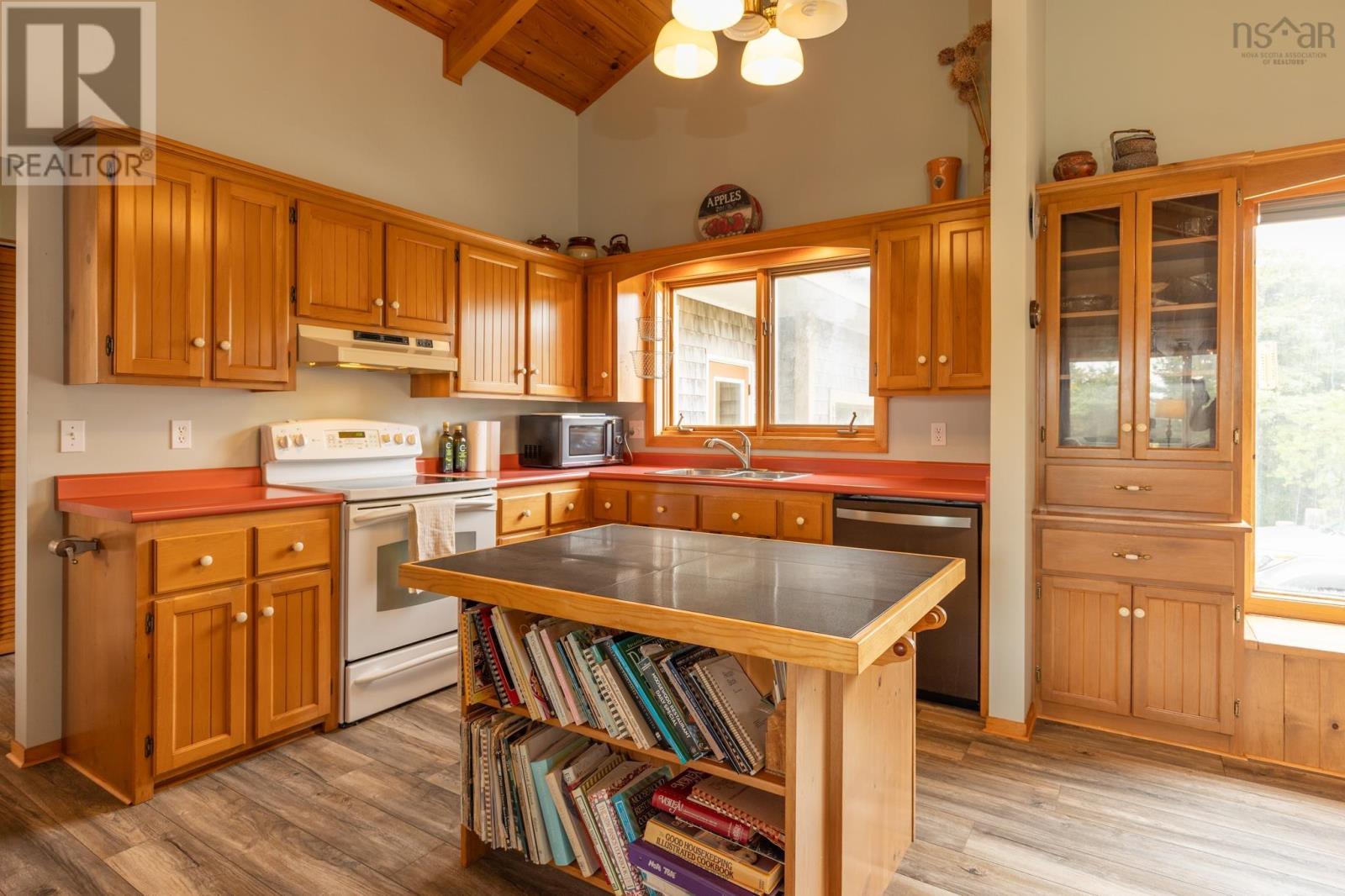 Property 8 of 49 of 40 Country Lane