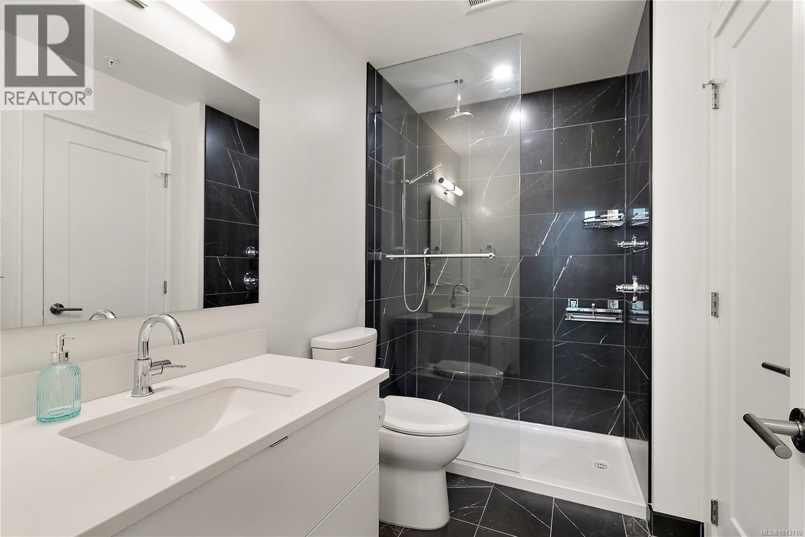 716 1628 Store Street, Victoria