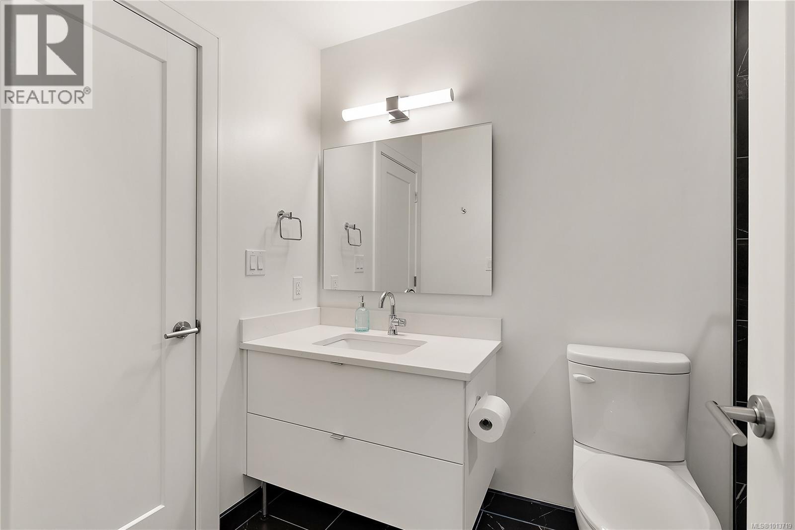 716 1628 Store Street, Victoria