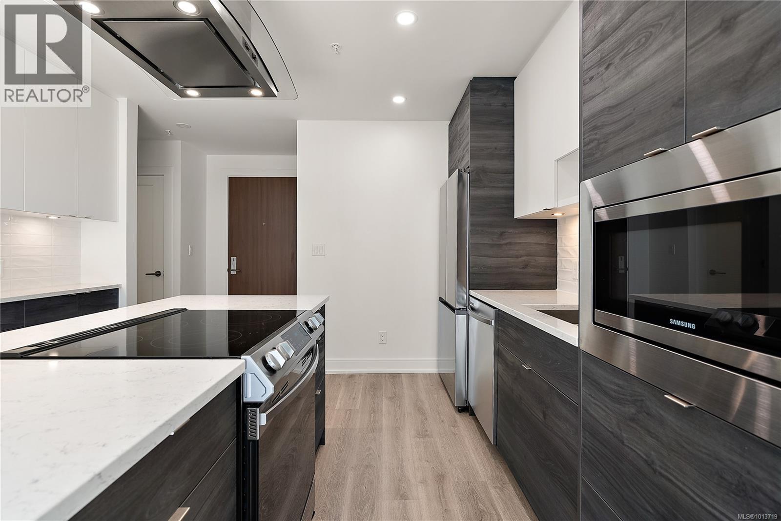 716 1628 Store Street, Victoria