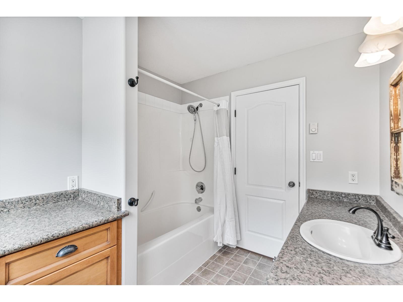 5260 MCCALLUM ROAD, Agassiz, Agassiz