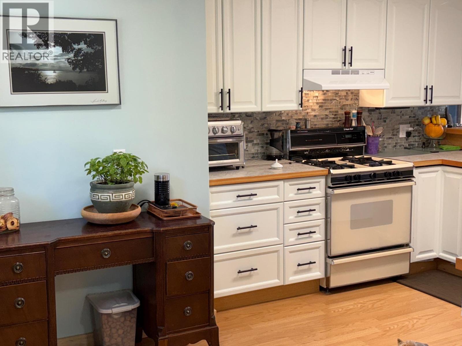 5199 KALLUM DRIVE - 17