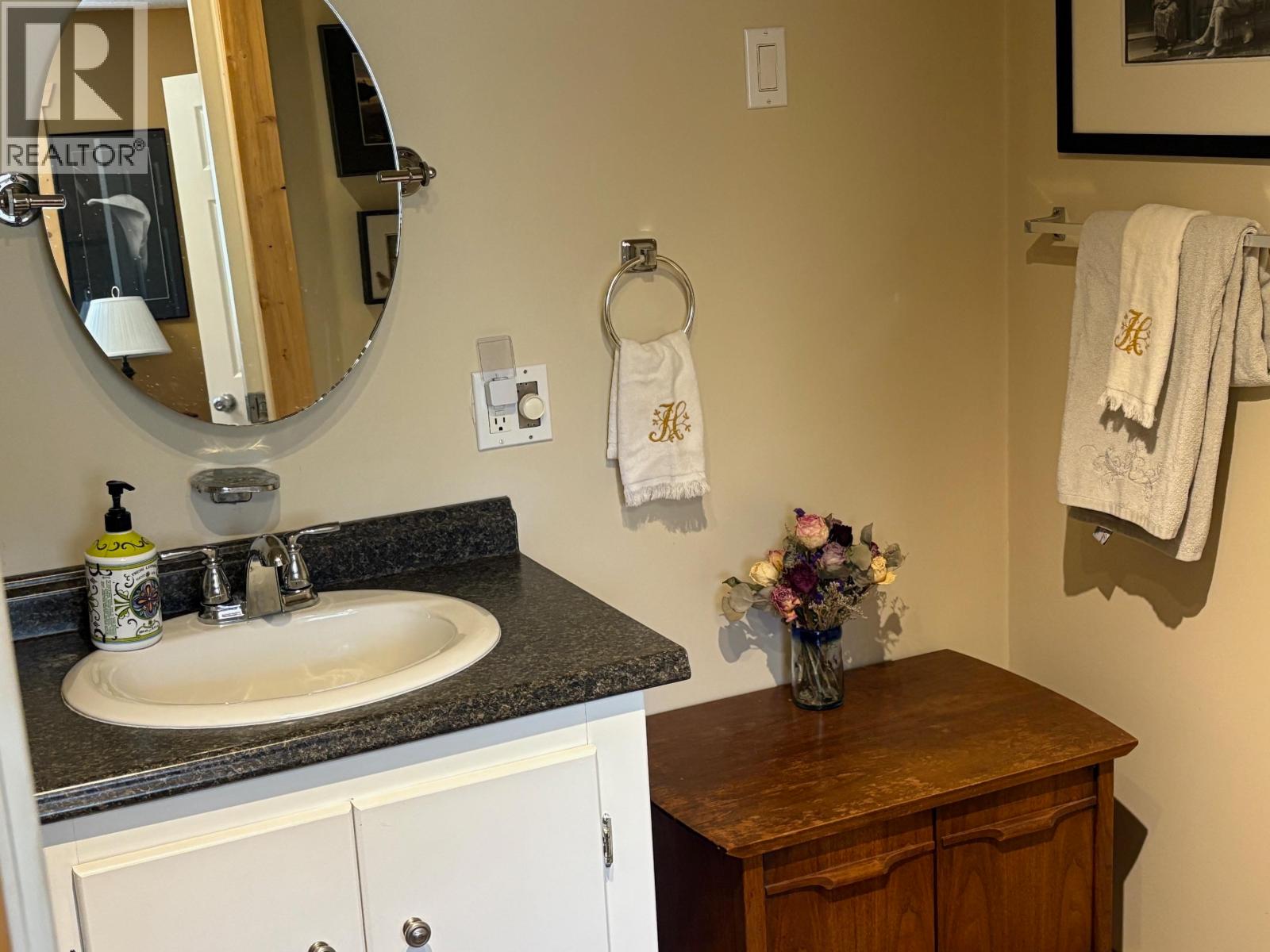 5199 KALLUM DRIVE - 36