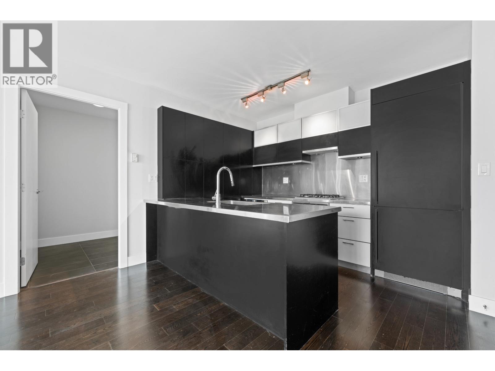 2703 535 SMITHE STREET, Vancouver
