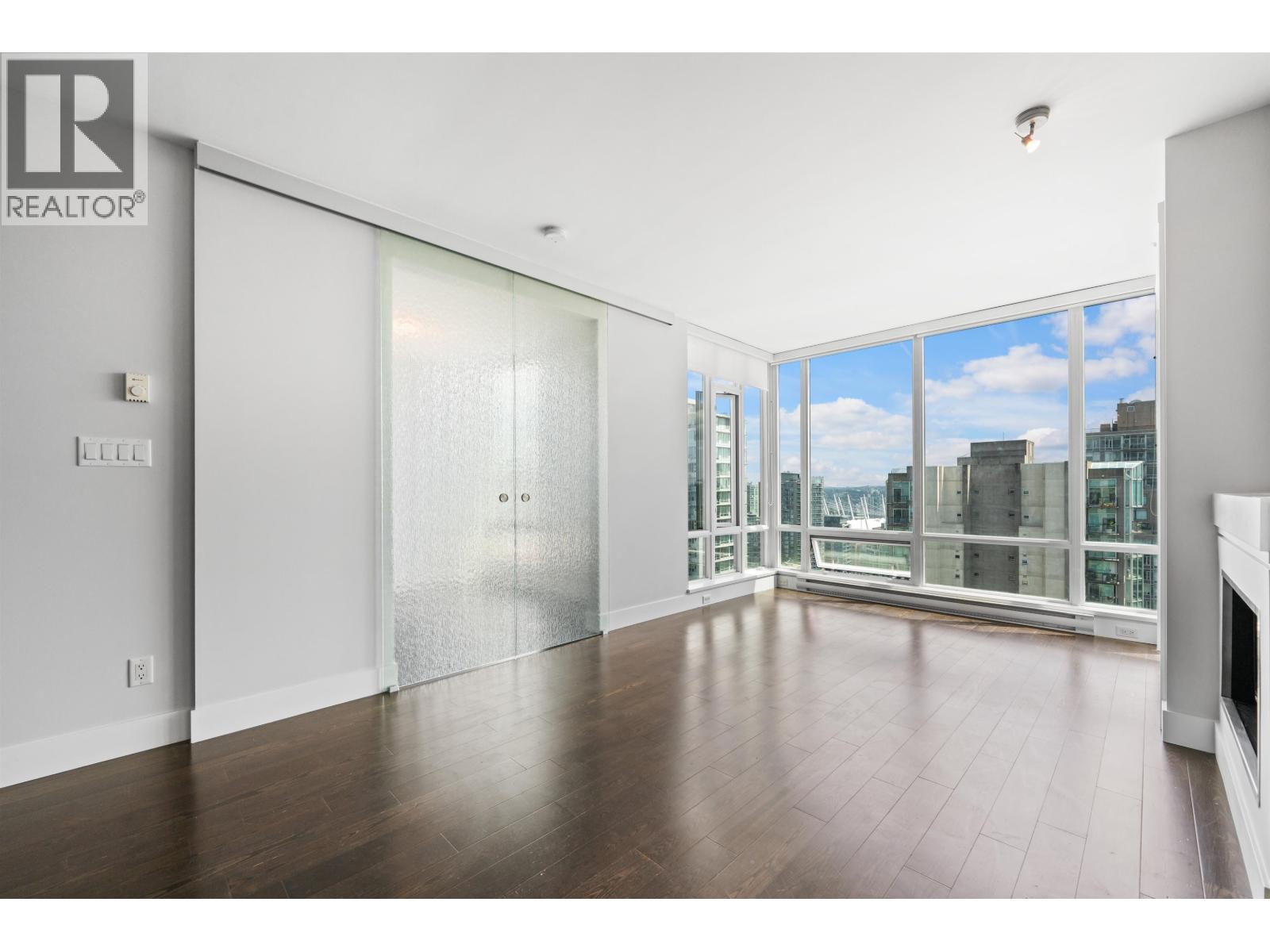2703 535 SMITHE STREET, Vancouver