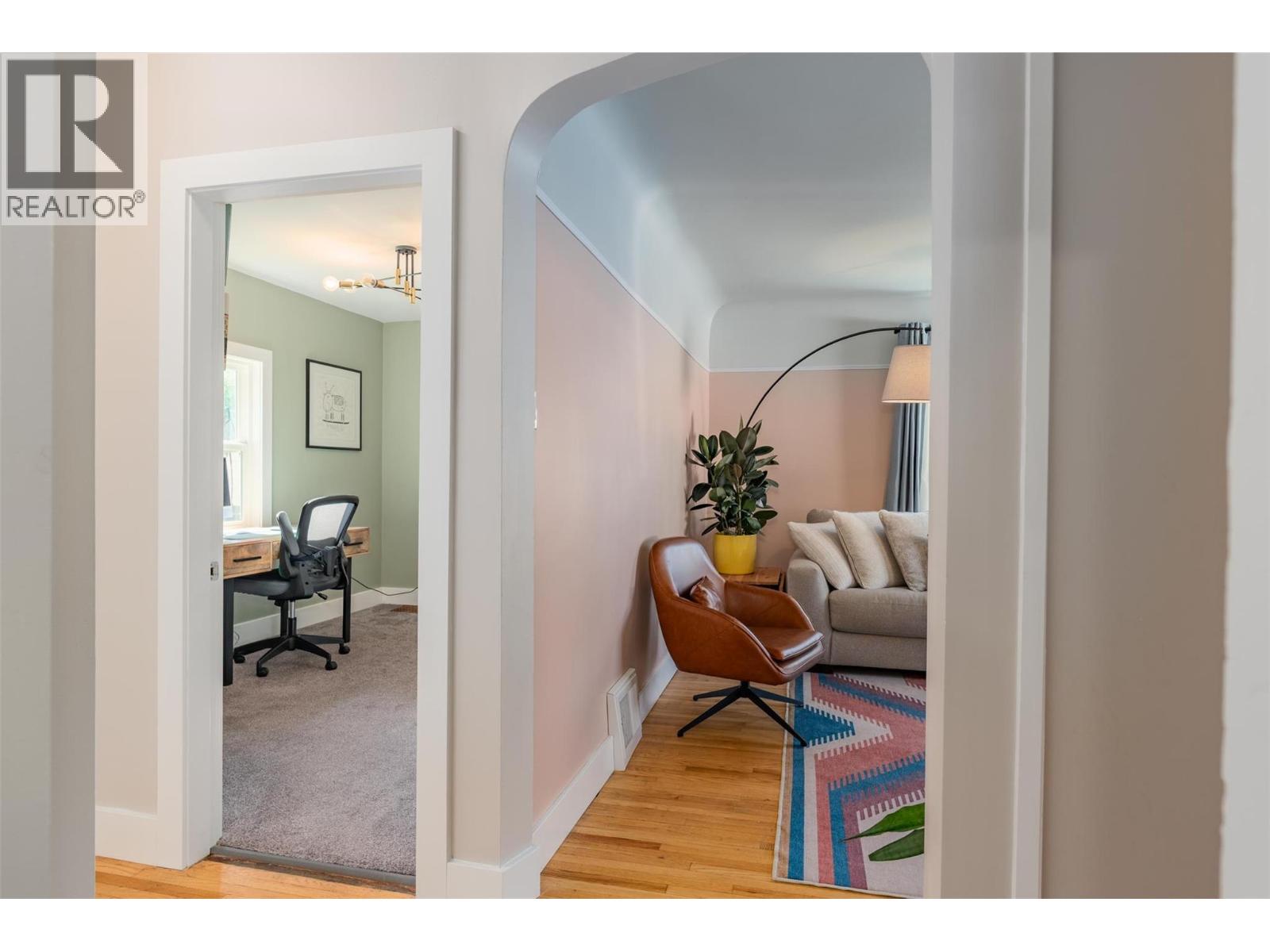 516 Portia Crescent, Trail