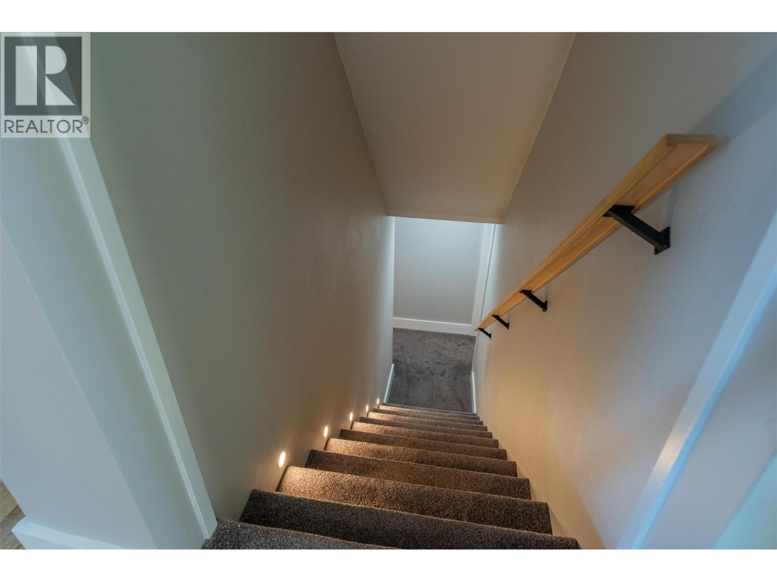 516 Portia Crescent, Trail