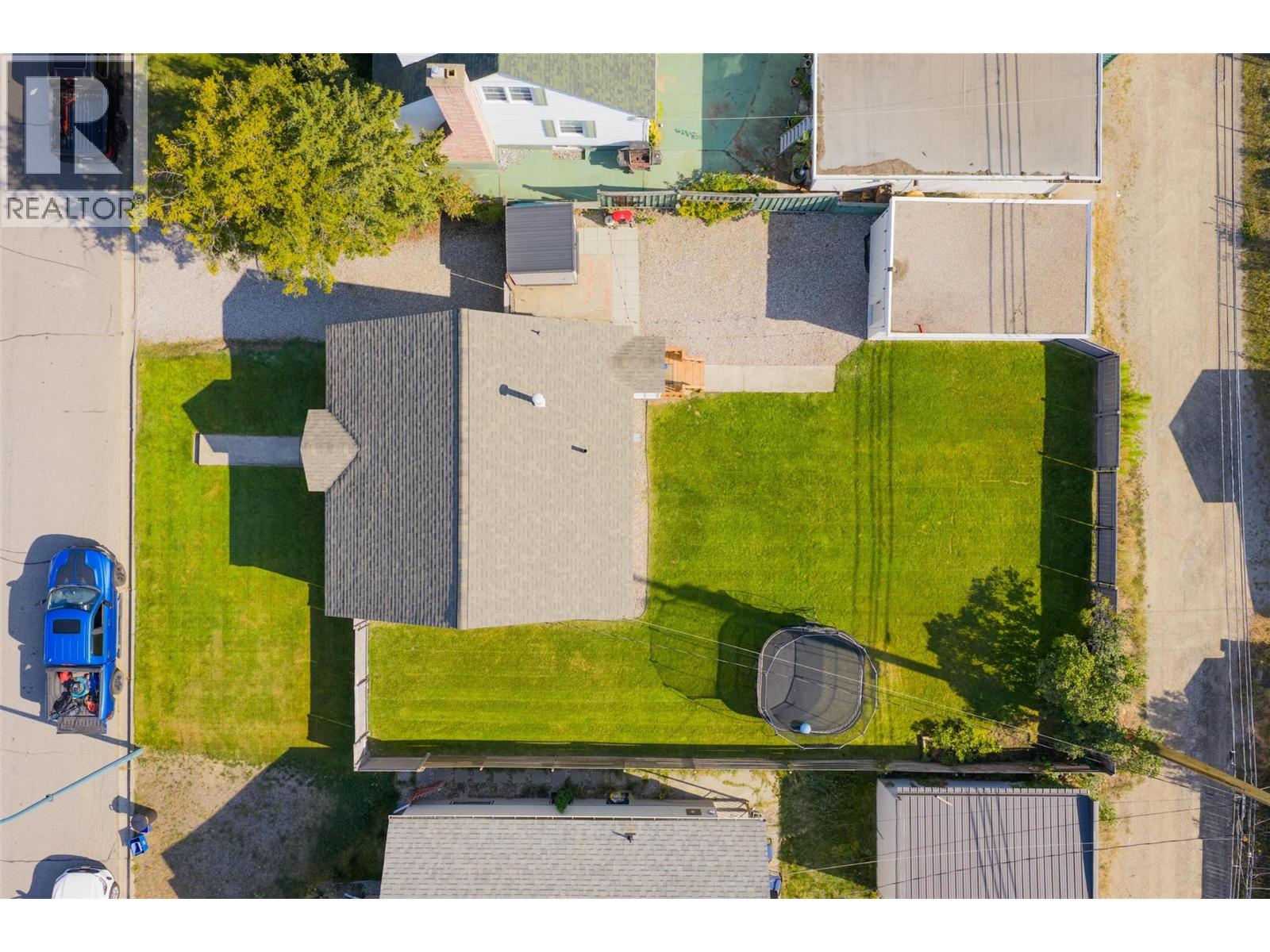 516 Portia Crescent, Trail