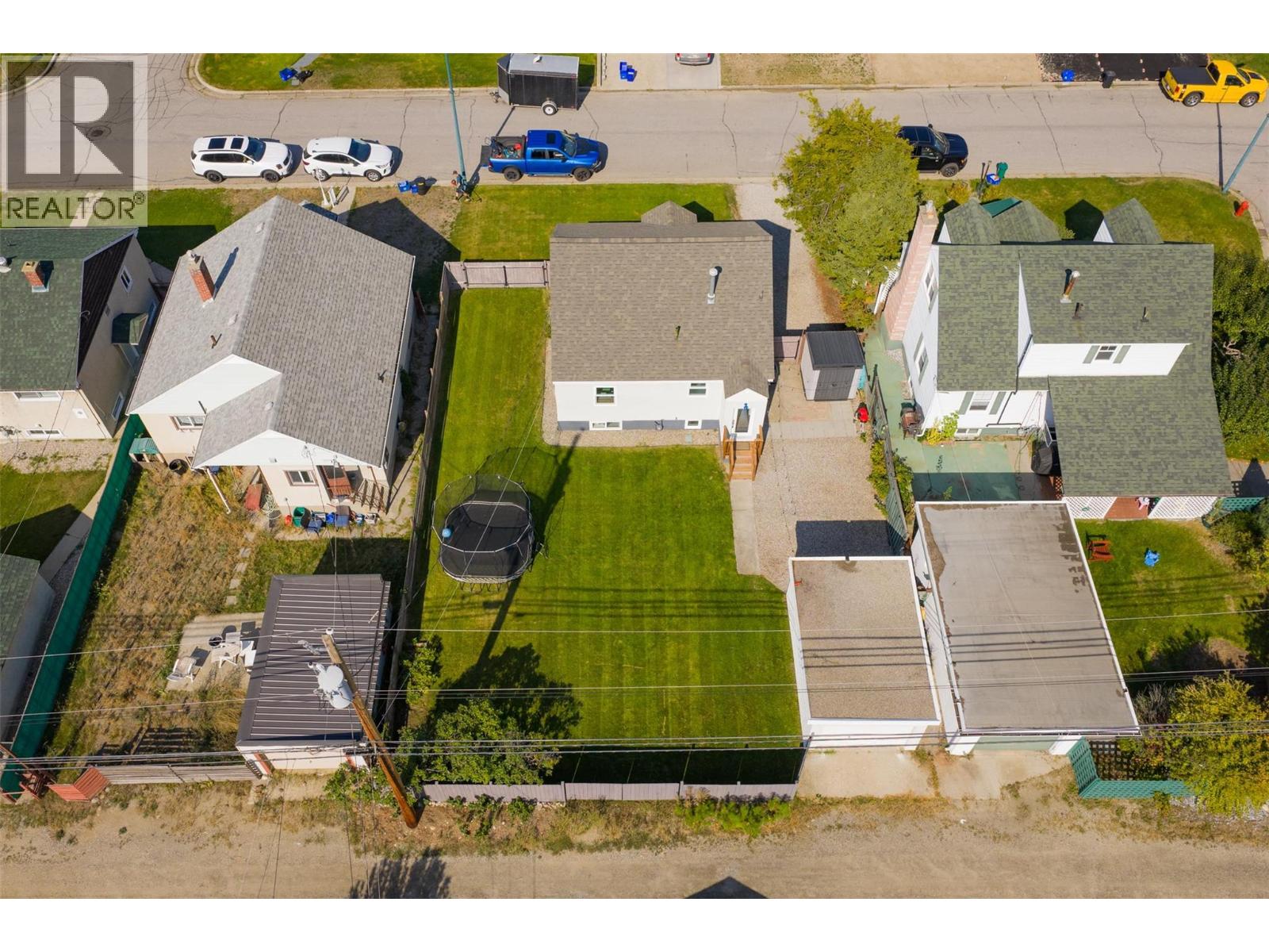 516 Portia Crescent, Trail