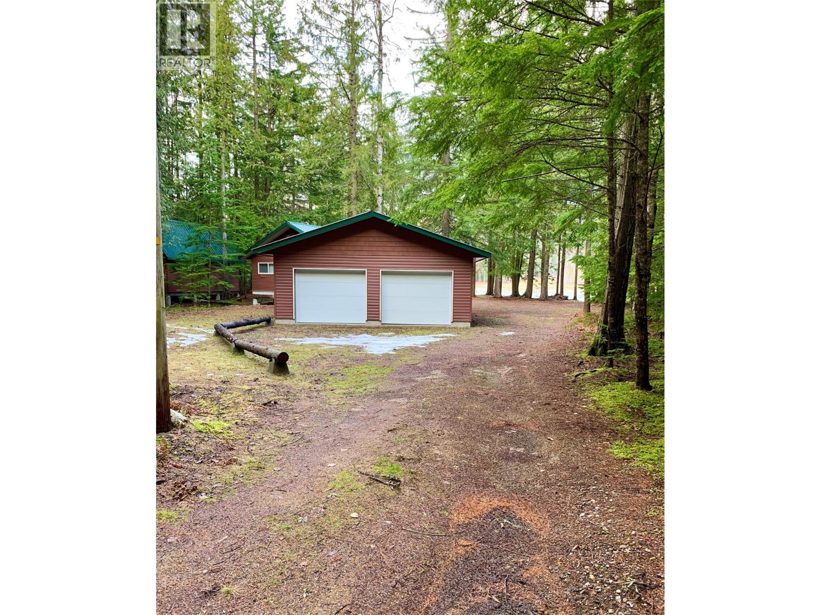 3848 ROCK ISLAND Road, Nakusp