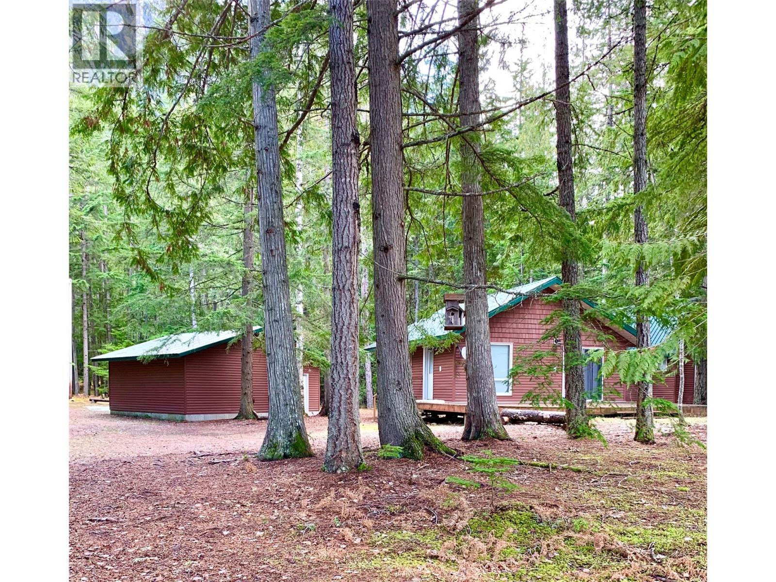 3848 ROCK ISLAND Road, Nakusp