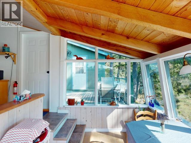 5062 SPRAGGE ROAD, Texada Island