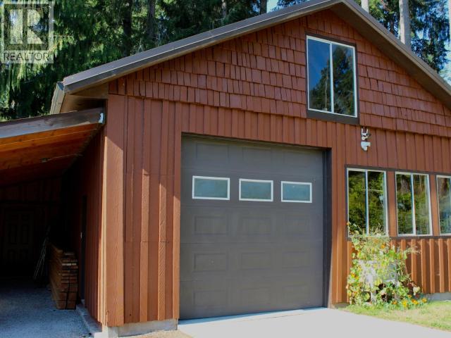 5062 SPRAGGE ROAD, Texada Island