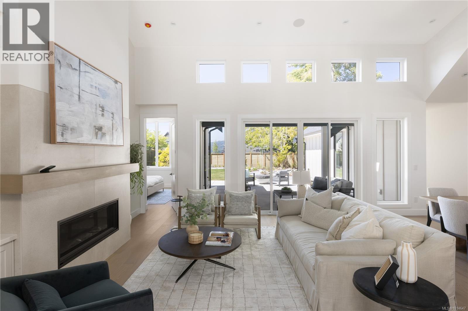  10210 Tsaykum Road, North Saanich