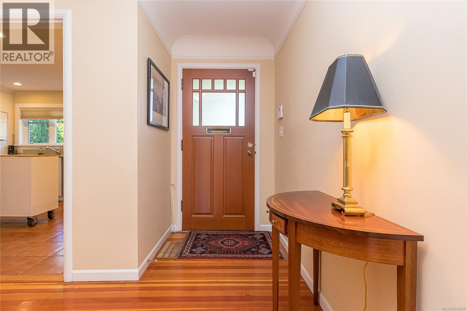 1082 Newport Ave, Oak Bay