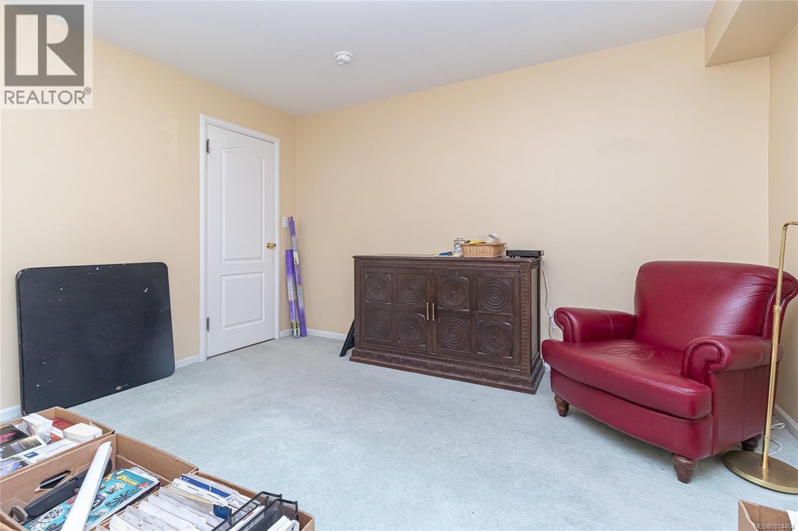 1082 Newport Ave, Oak Bay