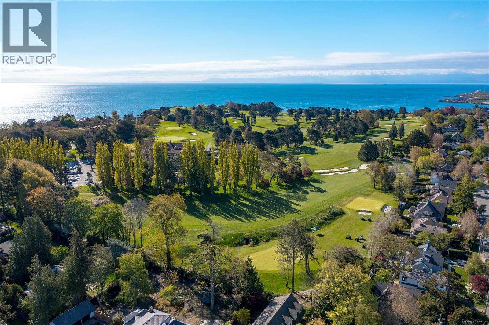1082 Newport Ave, Oak Bay