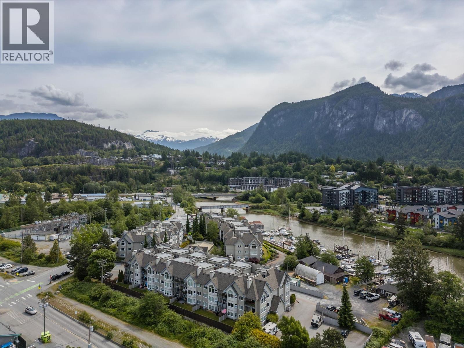 312 1466 PEMBERTON AVENUE, Squamish