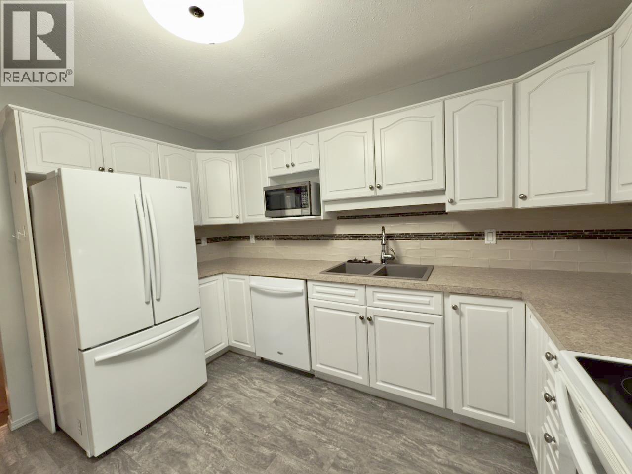 115 Redwing Place Unit# 27, Oliver