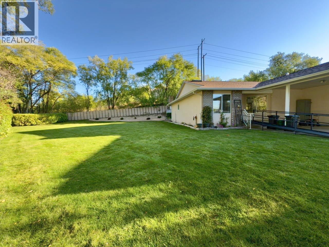 115 Redwing Place Unit# 27, Oliver