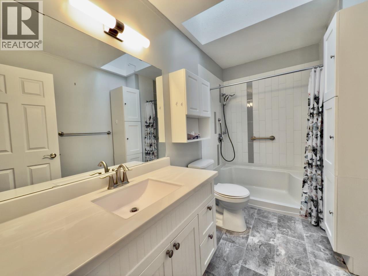 115 Redwing Place Unit# 27, Oliver
