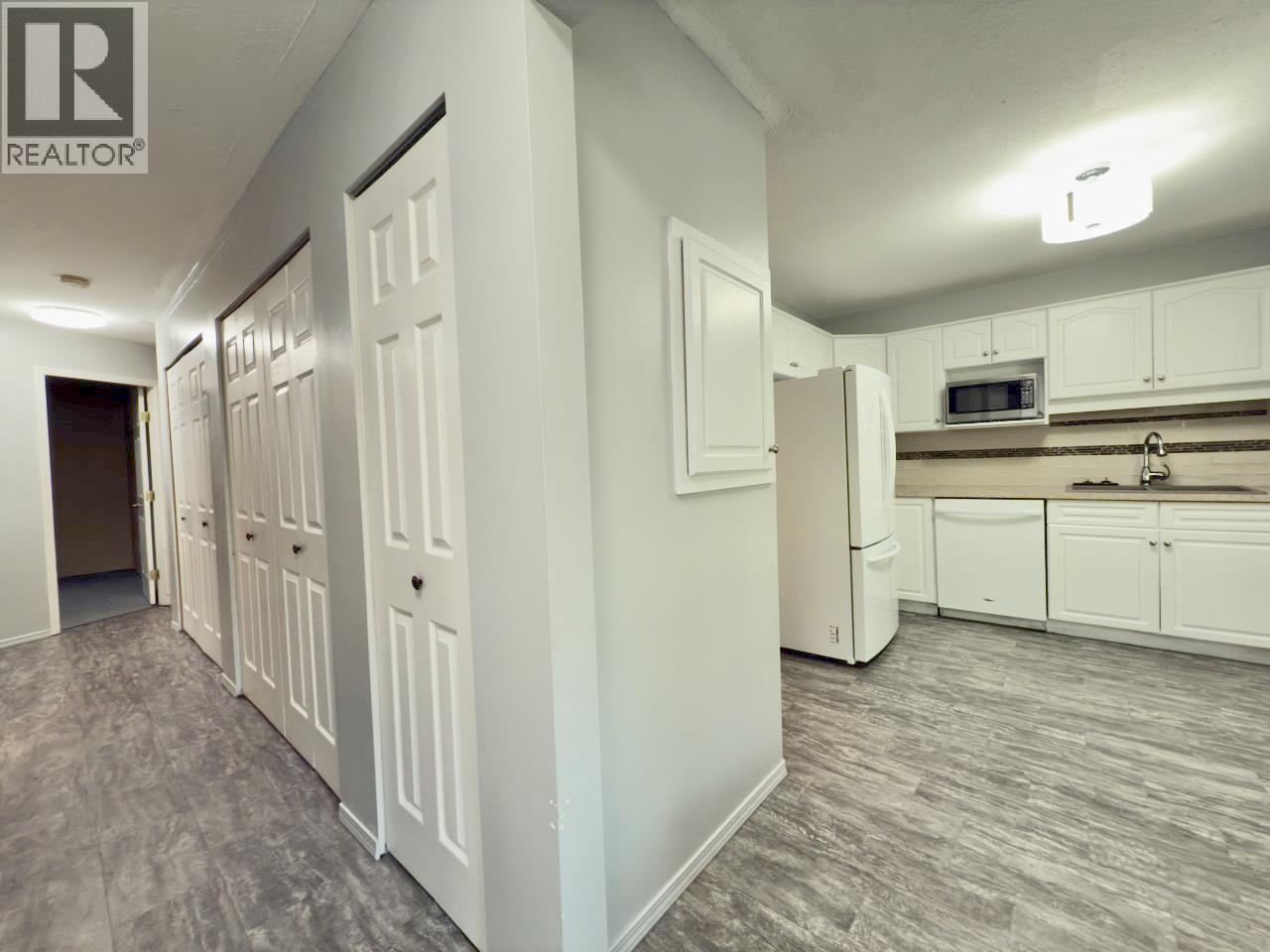 115 Redwing Place Unit# 27, Oliver