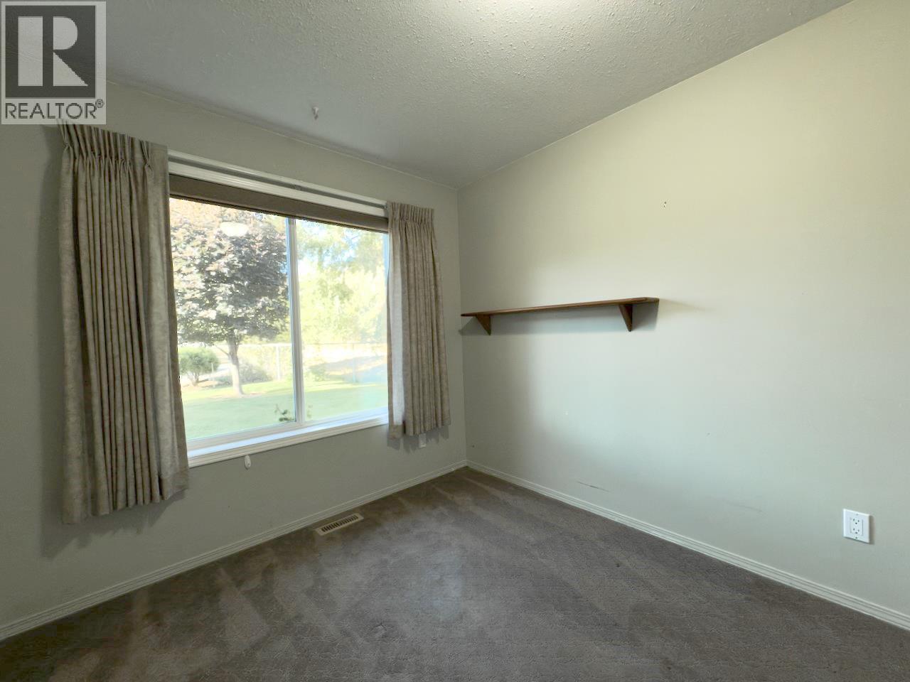 115 Redwing Place Unit# 27, Oliver
