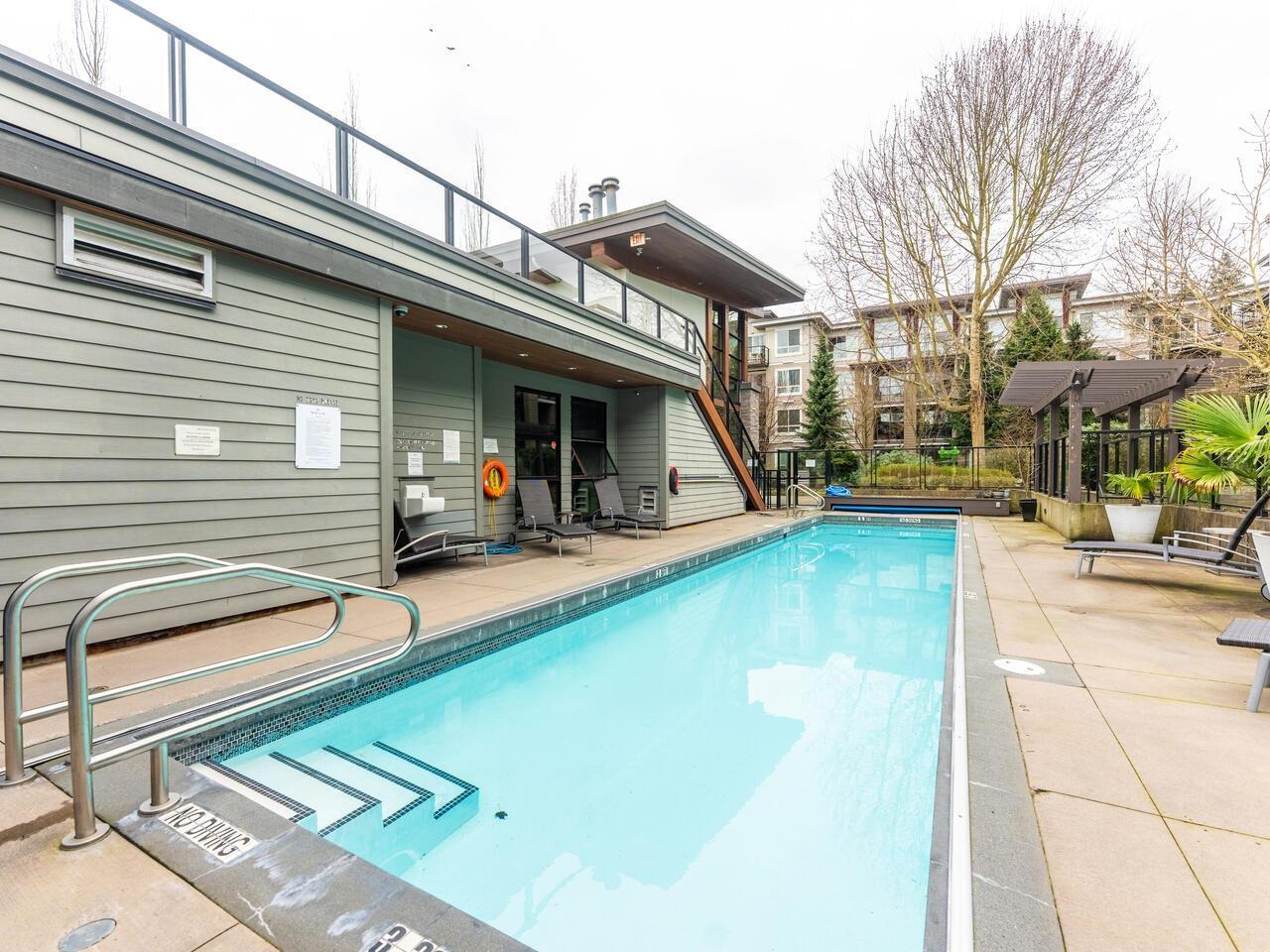 211 6688 120 STREET, Surrey