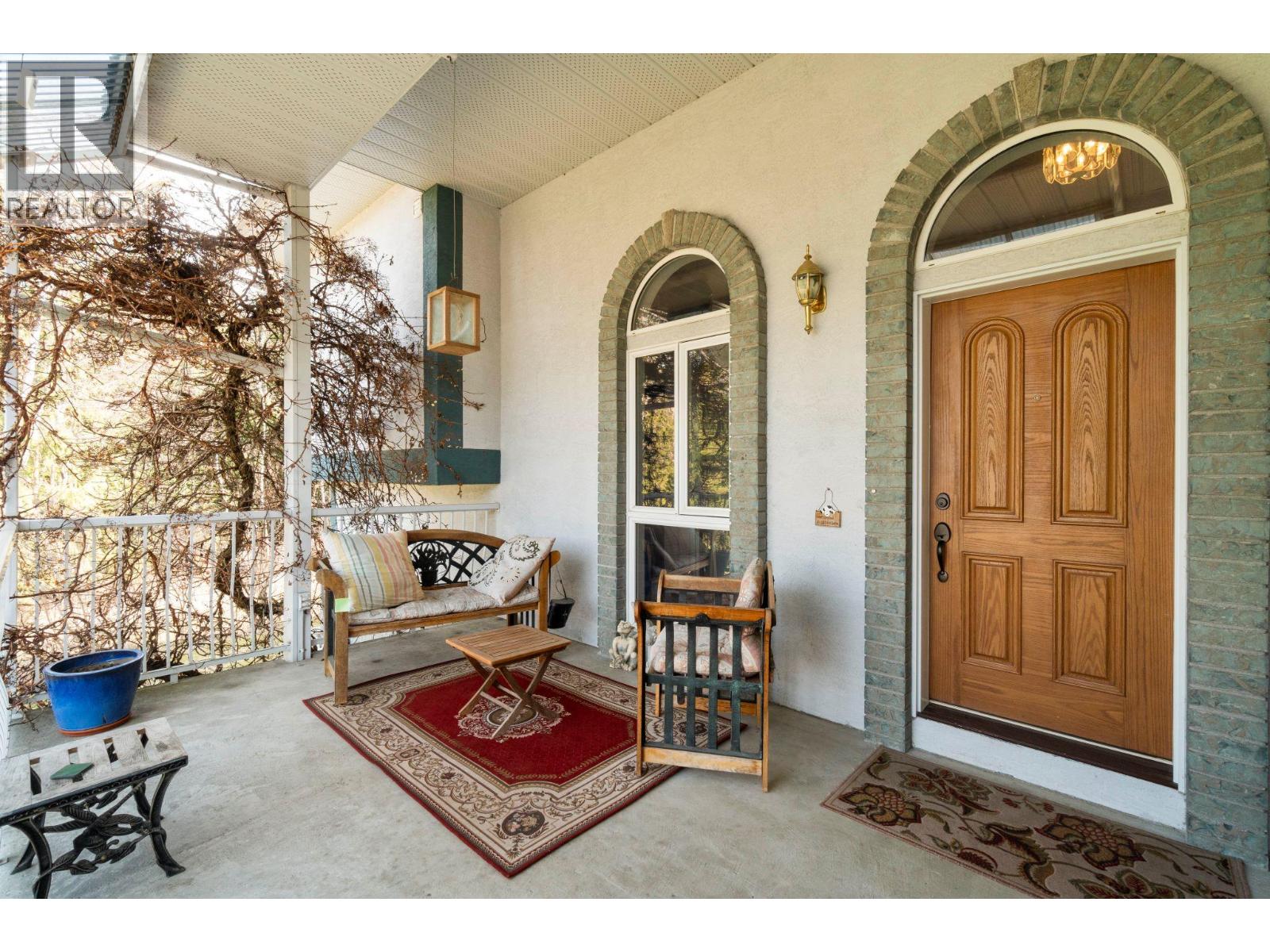 2572 Bayview Road, Blind Bay