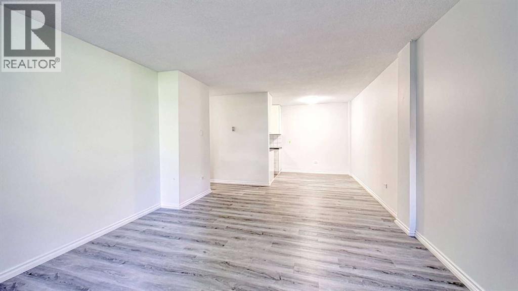 Single Family House for Sale in    Avenue NW Hounsfield Heights/Briar Hill Calgary 