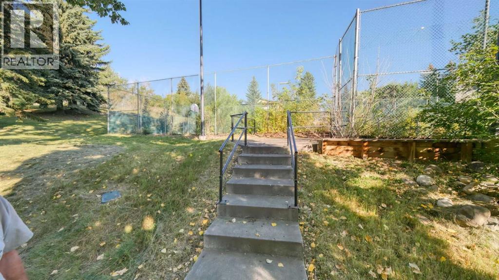 Single Family House for Sale in    Avenue NW Hounsfield Heights/Briar Hill Calgary 