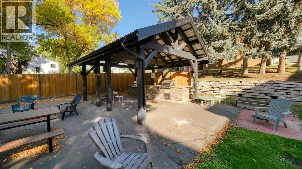 Single Family House for Sale in    Avenue NW Hounsfield Heights/Briar Hill Calgary 