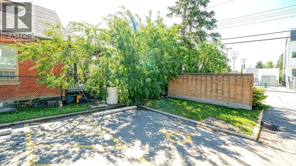 Single Family House for Sale in    Avenue NW Hounsfield Heights/Briar Hill Calgary 