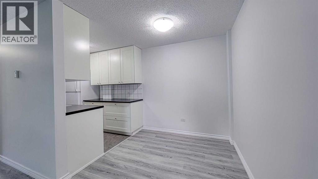 Single Family House for Sale in    Avenue NW Hounsfield Heights/Briar Hill Calgary 