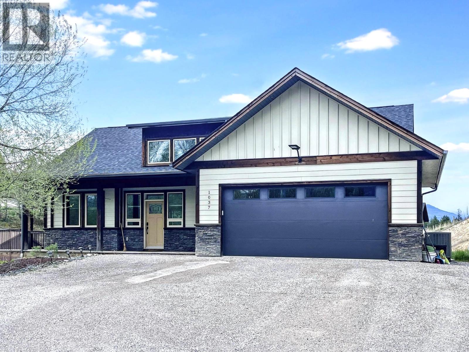 1037 Swansea Road, Invermere