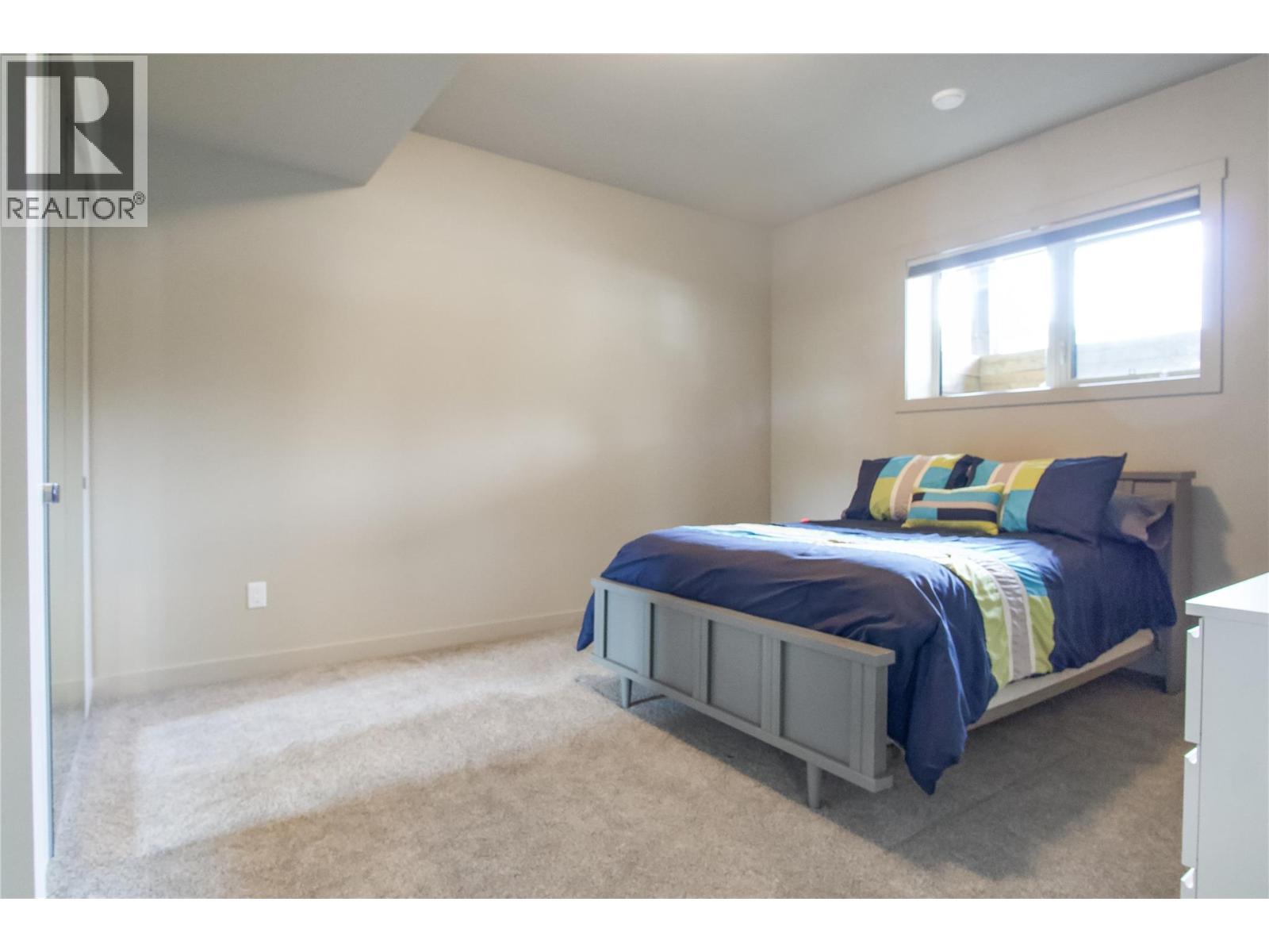 1037 Swansea Road, Invermere
