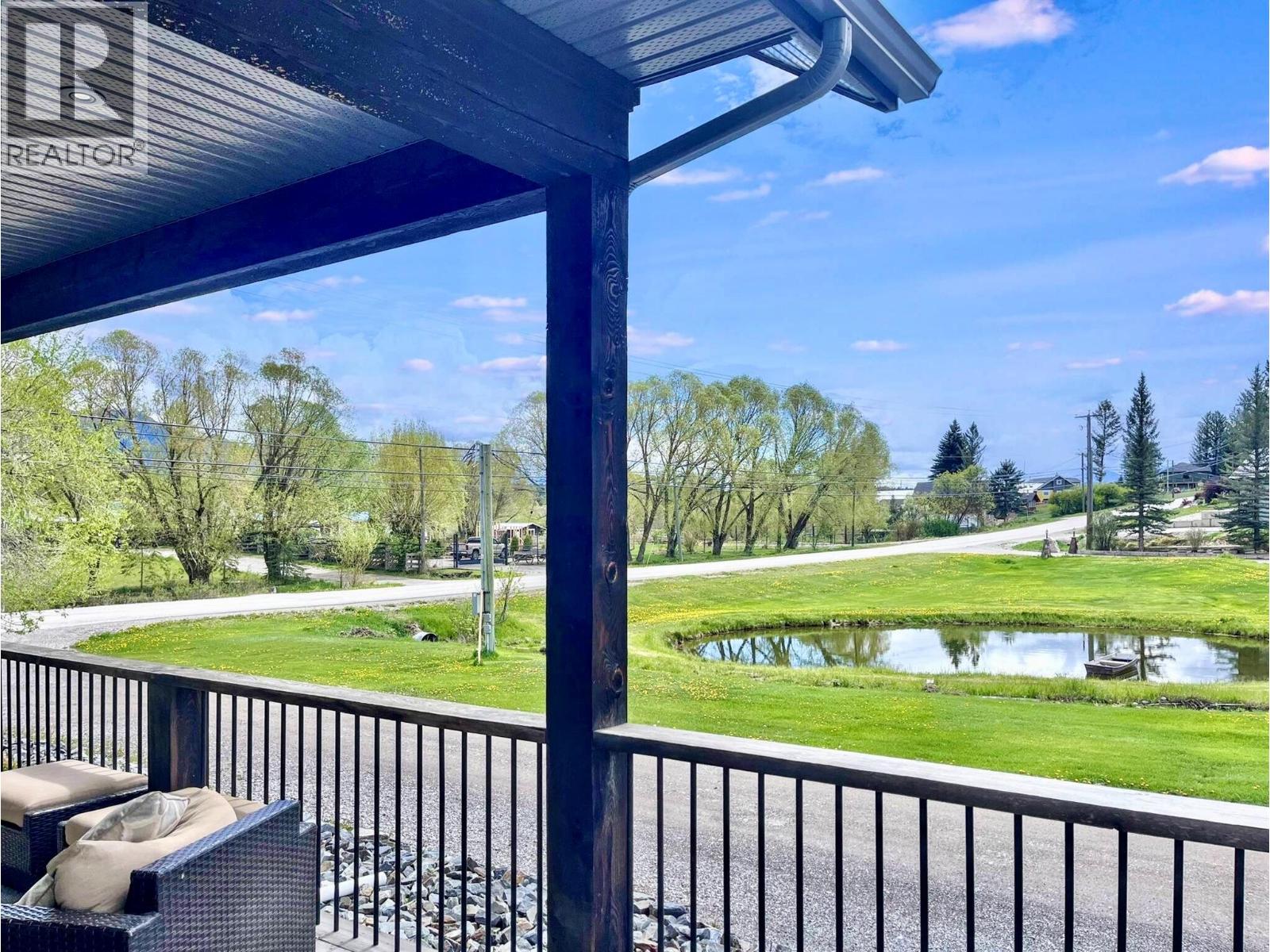 1037 Swansea Road, Invermere