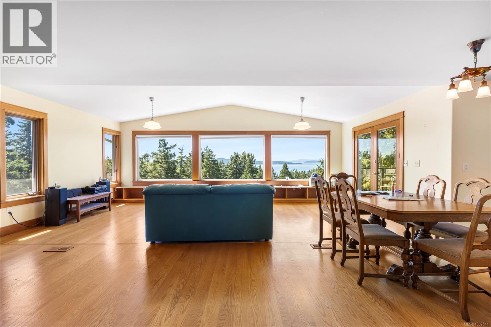 3705 Signal Hill Rd, Pender Island